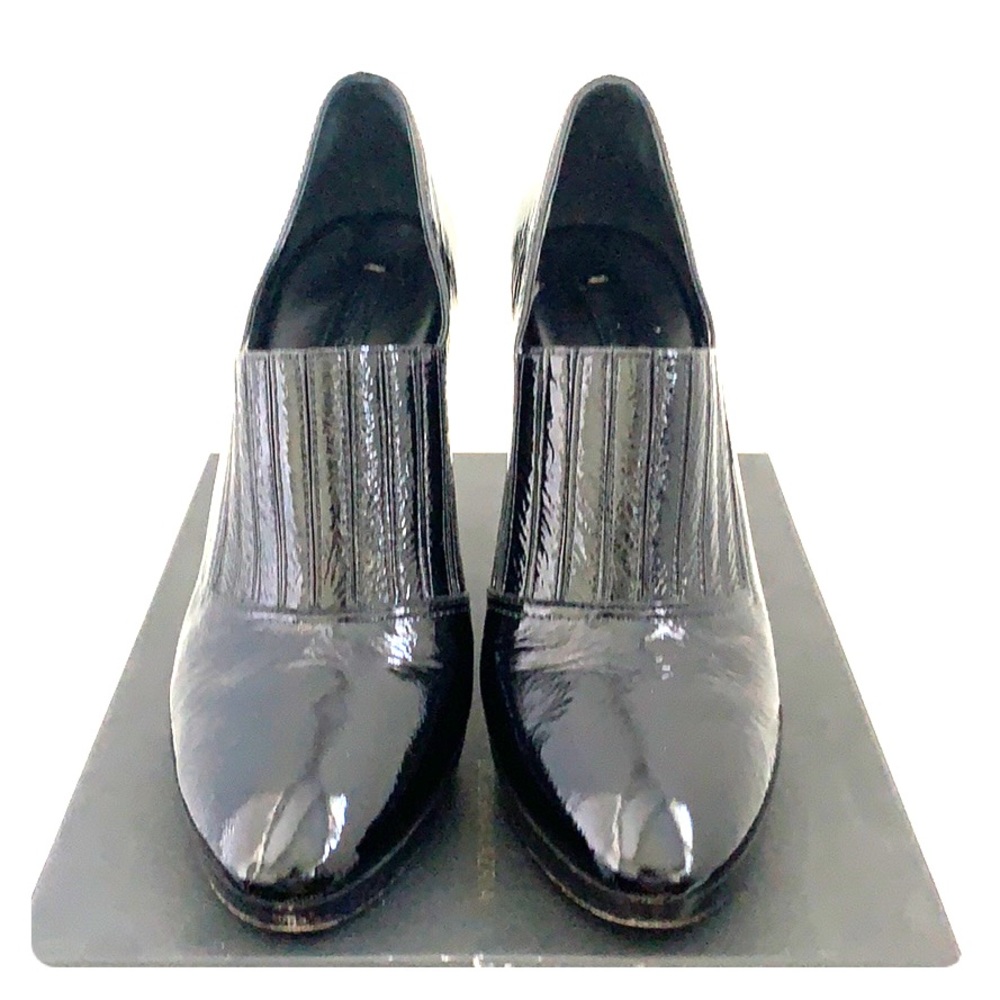 BCBG patent heeled booties in black size 9.5